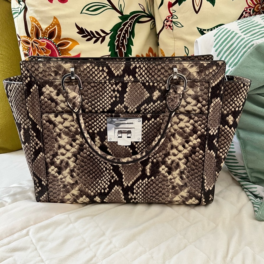 Like new snakeskin MK bag